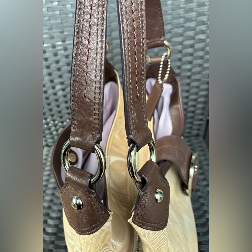 COACH BAG,Coach Tan and Brown Shoulder Bag. - Picture 6 of 14